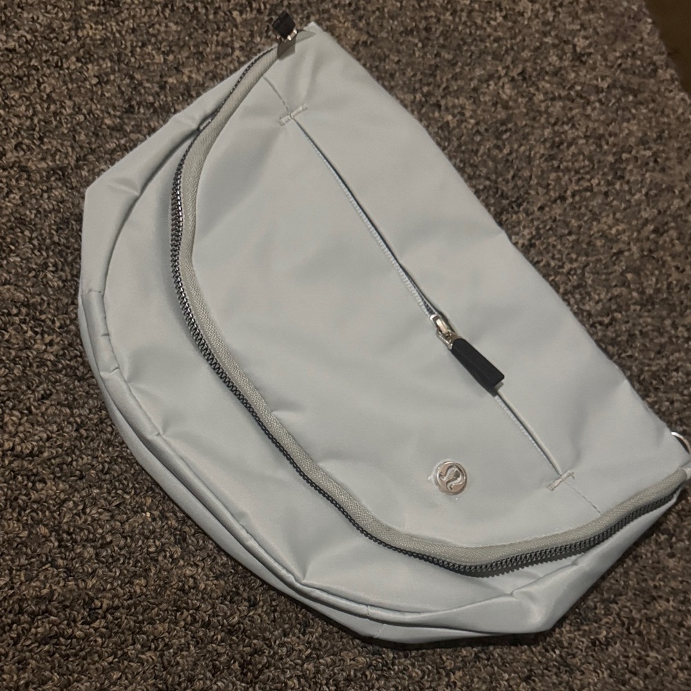 Lululemon Athletica Light Gray Belt Bag
